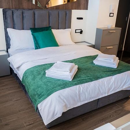 9 Nine - Luxury Apartments&Suites Belgrade Extérieur photo