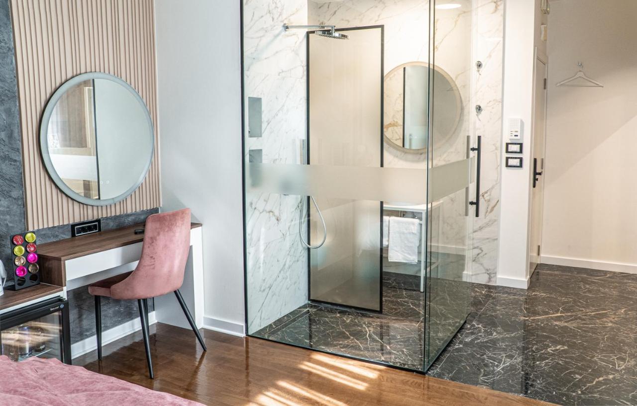 9 Nine - Luxury Apartments&Suites Belgrade Extérieur photo