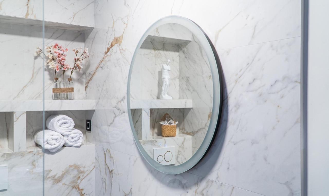 9 Nine - Luxury Apartments&Suites Belgrade Extérieur photo