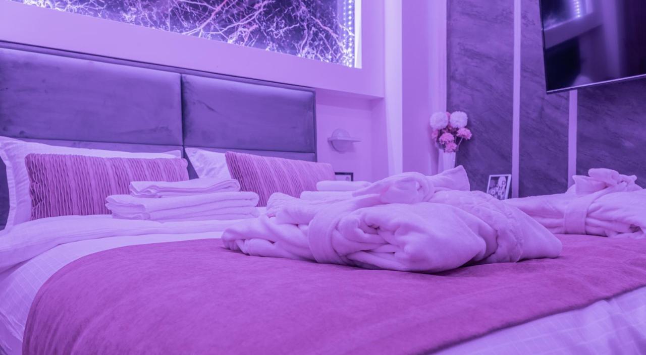 9 Nine - Luxury Apartments&Suites Belgrade Extérieur photo