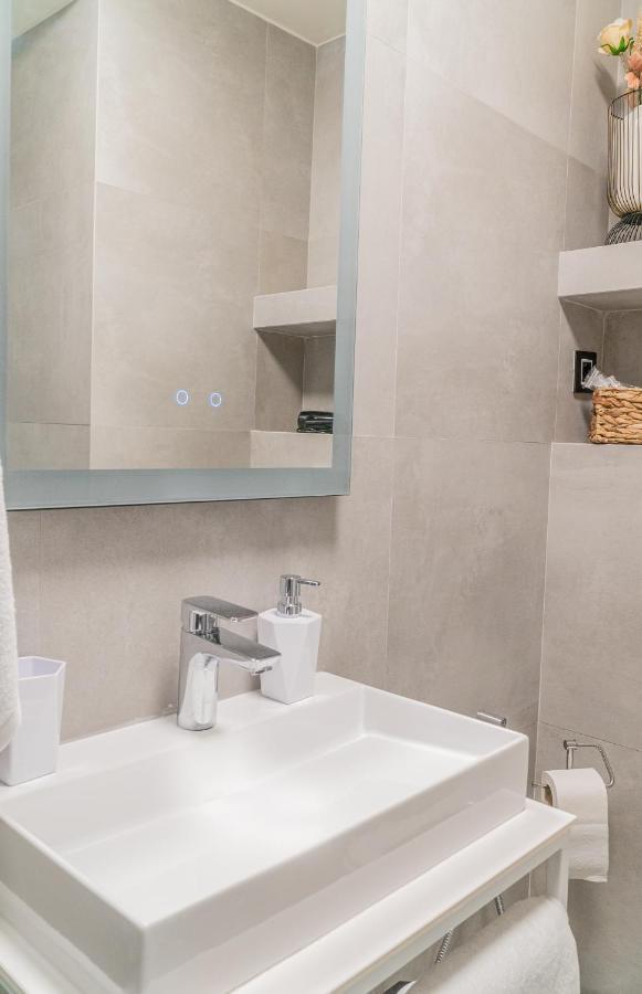 9 Nine - Luxury Apartments&Suites Belgrade Extérieur photo