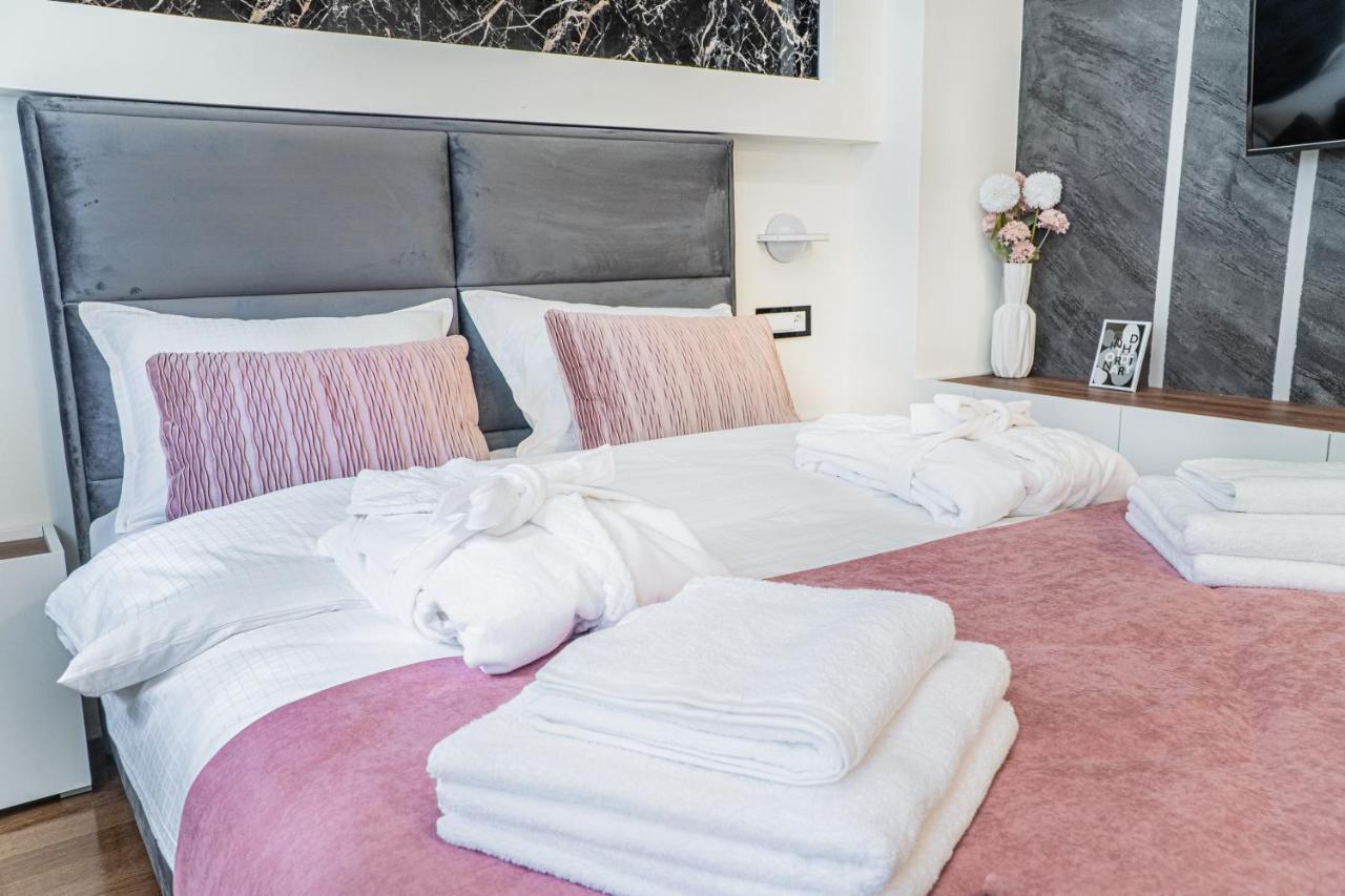 9 Nine - Luxury Apartments&Suites Belgrade Extérieur photo