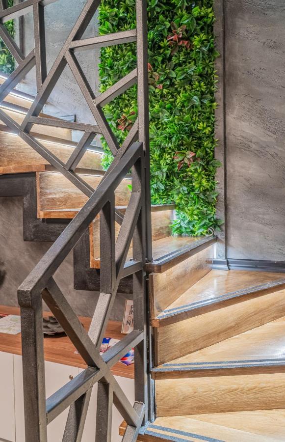 9 Nine - Luxury Apartments&Suites Belgrade Extérieur photo