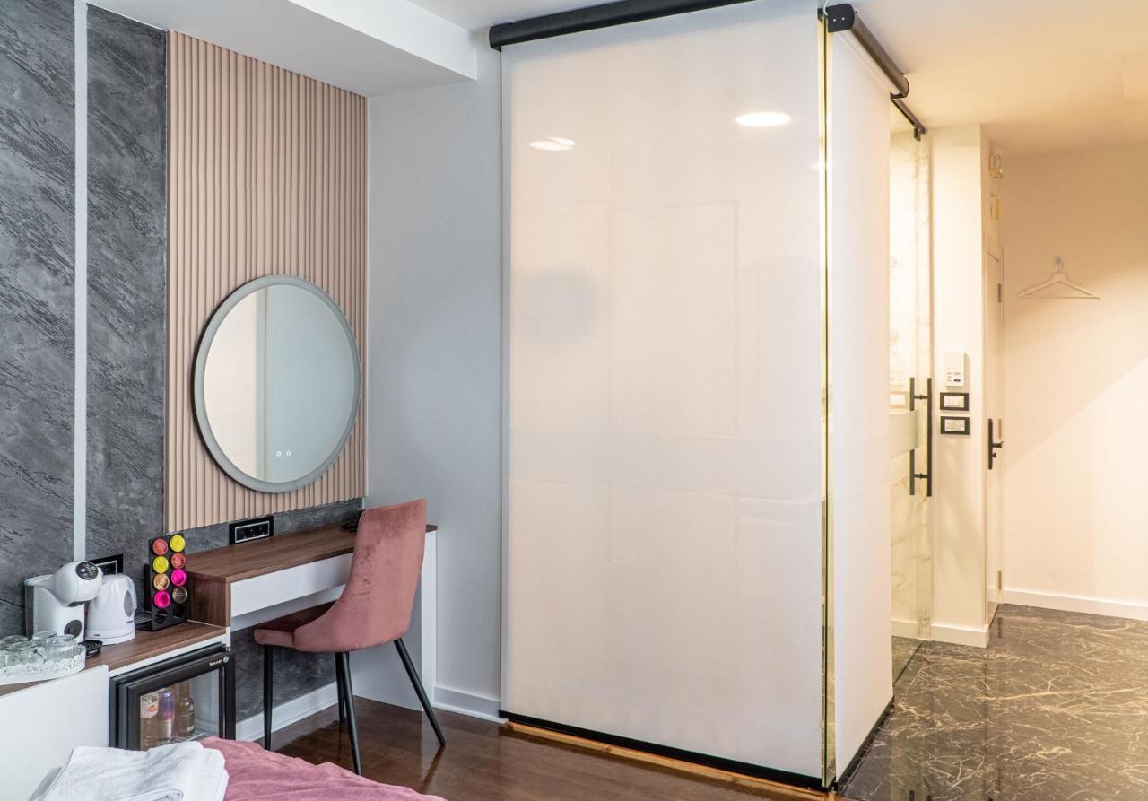 9 Nine - Luxury Apartments&Suites Belgrade Extérieur photo